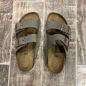 Birkenstock Arizona Slide - 39 (Women’s 9 - 9 1/2)